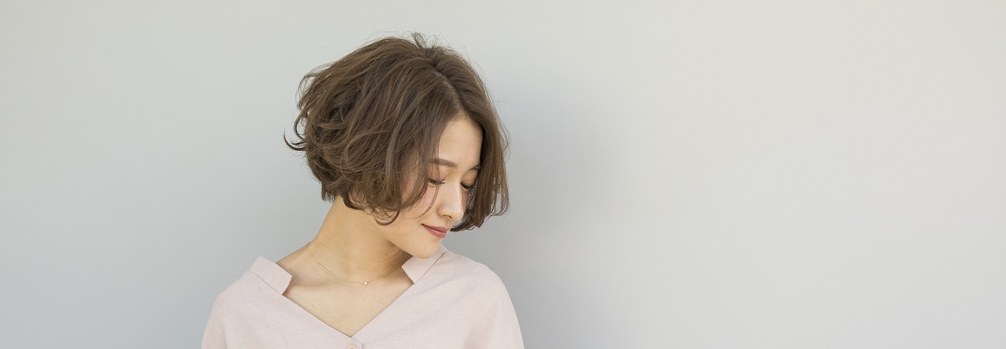 女性らしいレイヤースタイル Za Za Omotesando 美容院 美容室 ヘアサロンならza Za ザザ