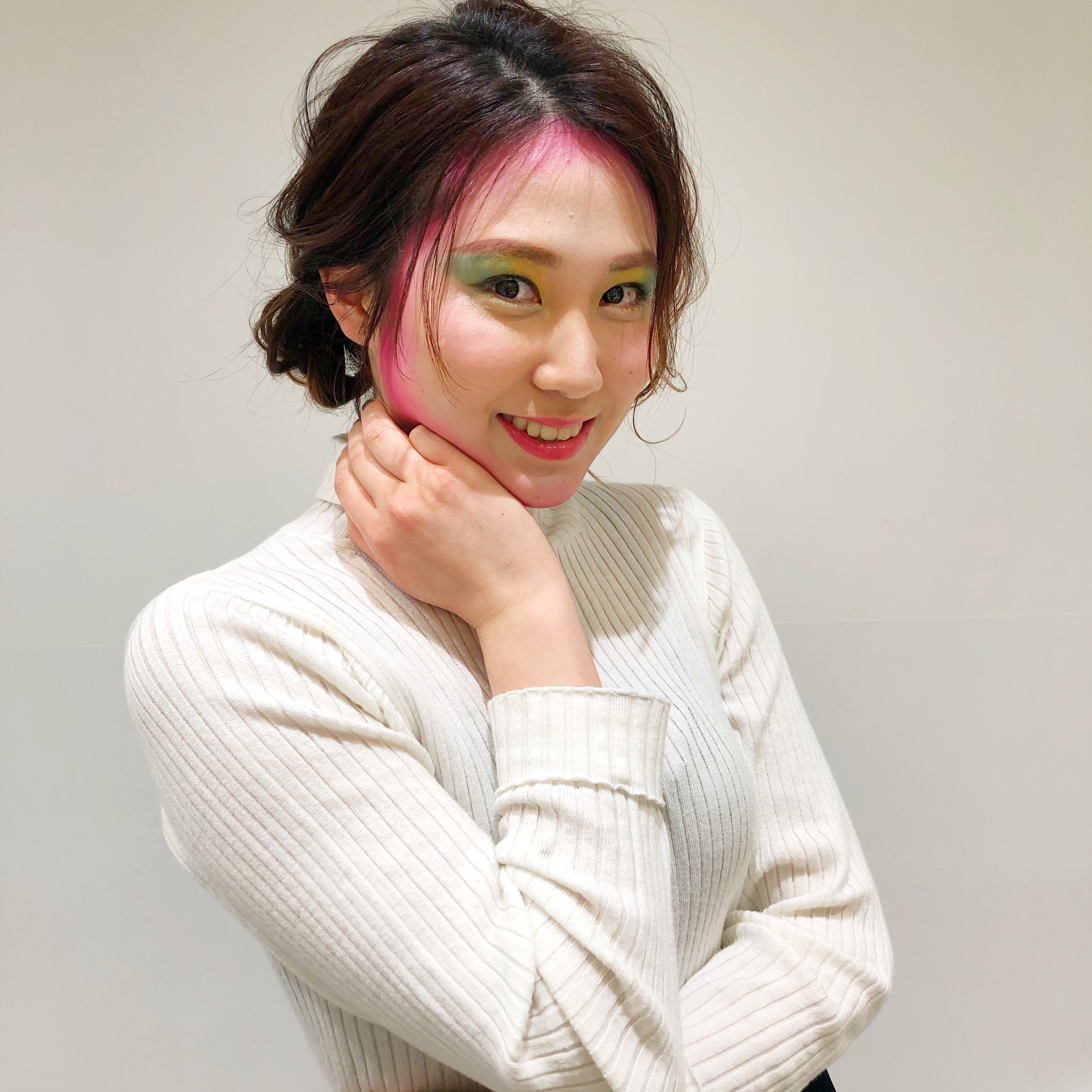 ヘアだけでなくメイクも Za Za Omotesando 美容院 美容室 ヘアサロンならza Za ザザ